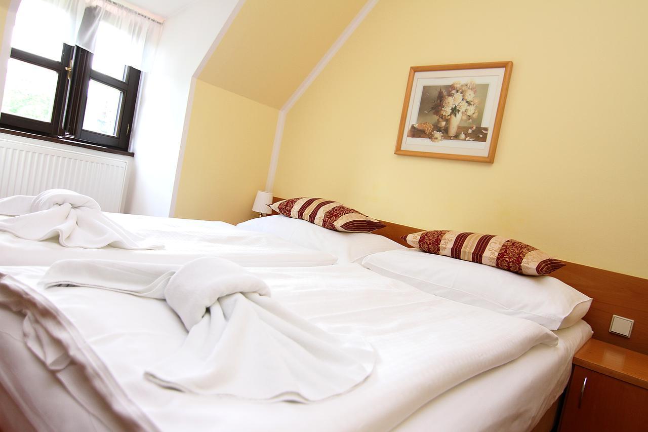 Zamek Havirov Hotel Eksteriør billede