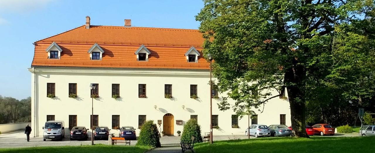 Zamek Havirov Hotel Eksteriør billede